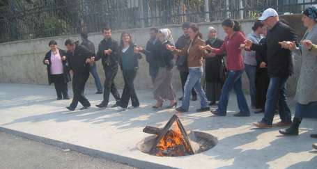 Hey Tekstil işçileri Newroz'u kutladı