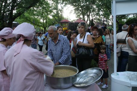 Aynı çatı altında kadınlar…