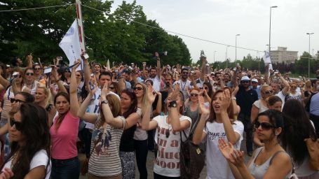 ‘Topçu baksana kaç kişiyiz saysana’