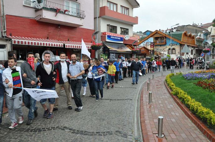 Amasra\'da termik santrale karşı insan zinciri