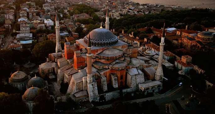 Ayasofya ve efsaneleri