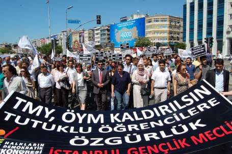 Tutuklu öğrenciler okul için bile sakıncalı!