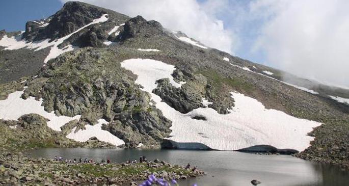 ‘Dizilerde görüp Karadeniz’e geliyorlar’