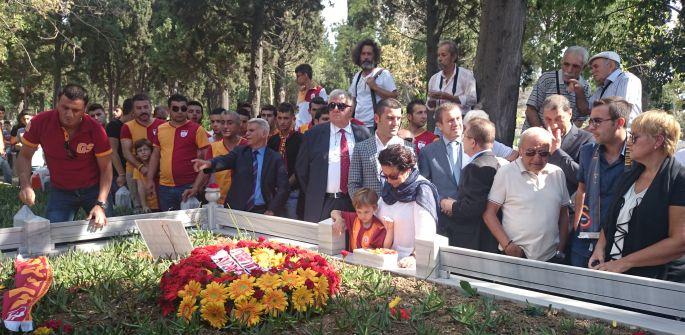 Metin Oktay anıldı