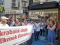 EMEP, İzmir’de işten atılan evde sağlık ve bakım işçilerini ziyaret etti