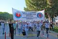 Ege Üniversitesi Hastanesi işçileri TİS alacakları için yarım gün iş bıraktı