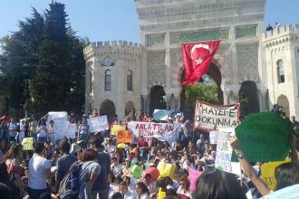 İki çift lafımız var; Üniversiteme dokunma, fakülteme dokunma