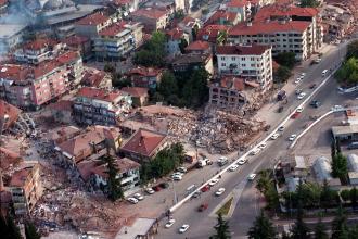 Deprem belgeseli tekrar gösterime girdi