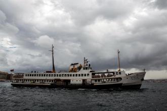 Peyk solisti İrfan Alış ve onlarca kişi, vapurda saldırıya uğradı