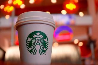 Starbucks çalışanlarının grevi ABD genelinde 300'den fazla şubeye yayılıyor