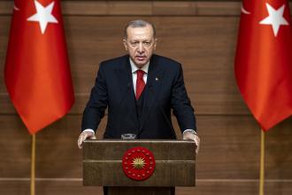 Erdoğan'ın istediği sanatçı "şikayet etmeyecek, siyasi polemik yapmayacak..."