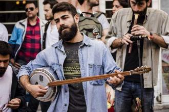 Asgari ücretliye türkü yazan Celo Boluz:  Yaşadığımı, gördüğümü yazdım