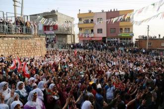 HDP'den 13 merkezde seçim çalışması