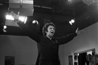 Gökyüzünde bir yıldız: Mikis Theodorakis