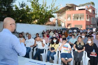 Tabip Odası Adana'nın güney mahallelerinde "aşı olun" çağrısı yapıyor