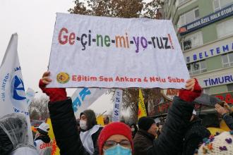 2021, emek ve demokrasi güçlerine mücadele olanaklarının genişlediği bir 2022 sunuyor