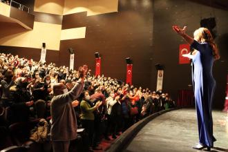 Maltepe'de 7 günde 7 oyun tiyatroseverlerle buluştu