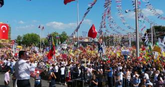 Demirtaş: Zeybekle horonu, delilo ile halayı birleştirip özgürlüğü yaratacağız