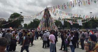 Konya'da HDP mitingine katılanlara ırkçı saldırı