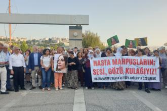 İzmir’de hasta tutuklular için toplanan imzalar Adalet Bakanlığına gönderilecek