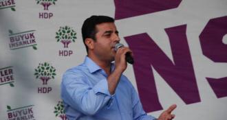 Demirtaş: Ya diktatörlük ya da özgürlük arasında bir tercihte bulunacaksınız