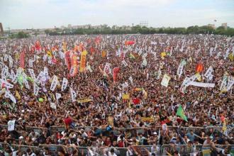 HDP İstanbul'da barajları yıktı