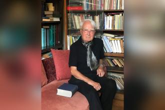 Felsefeci ve yazar Prof. Dr. Önay Sözer hayatını kaybetti