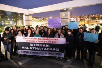 İzmir ve Muğla'da kadınlar çocuk istismarını protesto etti: Çocuk istismarı suçtur, aklanamaz