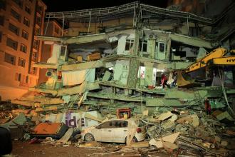 Diyarbakır'da depremin 3. günü | Enkaz altında kaç kişi var bilinmiyor