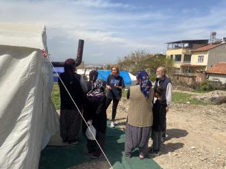 Malatyalı depremzedeler: "Suya muhtaç bırakanlar oy beklemesinler"