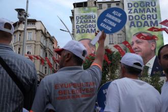 Kuş da değil deve de; sözde kadrolu belediye işçileri