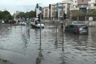 İstanbul'da yağmur sonrası birçok yerde su taşkını yaşandı