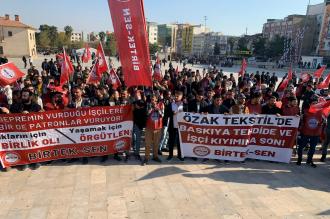 Özak Tekstil işçileri kent merkezinde basın açıklaması yaptı: Emek bizim, söz bizim!