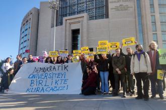 Boğaziçi'de kampüse alınmayan öğrenciler suç duyurusunda bulundu