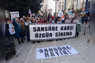 ‘Sansür aynı zamanda bir ekmek meselesi’