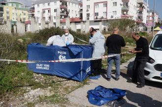 Antalya'da şüpheli kadın ölümü: Çalılıkta cesedi bulunan kadının kimliği belirlendi