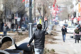 Kayyumlara yeni yollar aramayın, çıkmaz