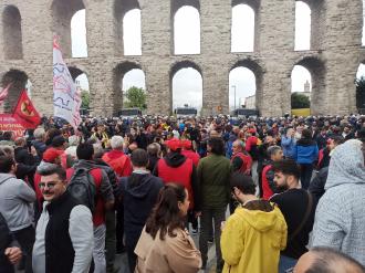 İstanbul'da gözaltına alınan 56 gencin 20'sine tutuklama talebi