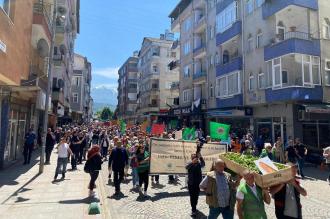 Rize'de çay alım fiyatına 'tabutlu' protesto