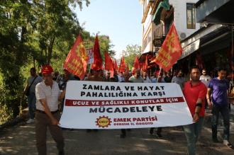 Dersim'de EMEP'ten hayat pahalılığına karşı eylem: "Sağlıklı yaşam ve ucuz konutlar için mücadele edelim”