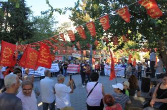 Emek Partisi İzmir İl Örgütü "Ücretlere Temmuz'da Zam" mitingi düzenledi: Tüm ücretlere zam istiyoruz