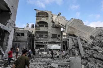 İsrail'in Gazze’ye düzenlediği saldırı sonucu 10 Filistinli hayatını kaybetti