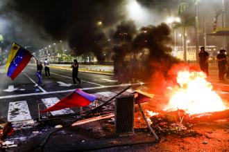 Venezuela'da devlet başkanlığı seçimi protestolarında 25 kişi yaşamını yitirdi