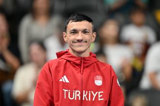 Paris 2024 Paralimpik Oyunları | Umut Ünlü 50 metre serbest yüzmede altın madalya kazandı