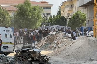 Adana'da 2 işçinin öldüğü olaya ilişkin vinç operatörü tutuklandı