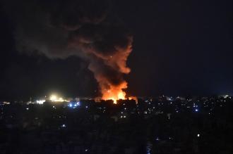 İsrail, gece saatlerinde Beyrut'a 30 hava saldırısı düzenledi