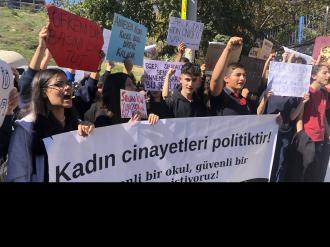 Cinayetlere karşı lisemizde eylemdeydik