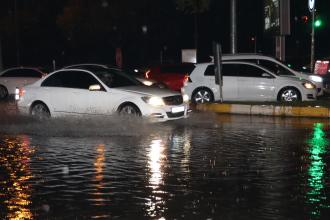 Antalya’da yağış hayatı olumsuz etkiledi