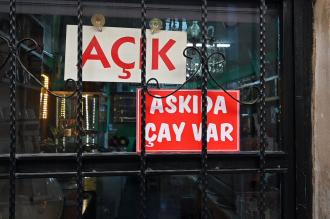 Çay bile askıda | Yozgat'ta bir esnaf 'askıda çay' uygulaması başlattı