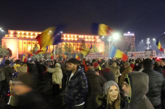 Romanya'da cumhurbaşkanı seçiminin iptali protesto edildi